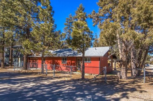 2099 4th Ln, Big Bear City CA  92314-9560 exterior