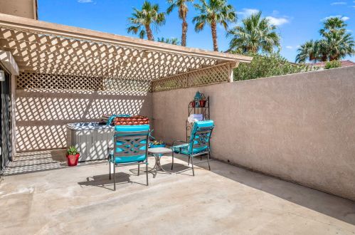 64578 Pinehurst Cir, Desert Hot Springs CA  92240-1346 exterior