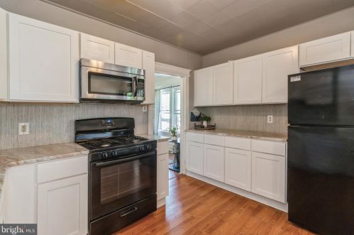 239 Chestnut St, West Deptford NJ  08093-1307 exterior