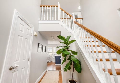 4684 Michael Pl, Darbydale, OH 43123-9459