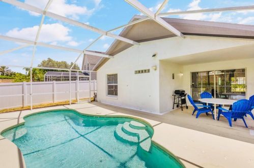 610 Sonja Cir, Davenport FL 33897-7410 exterior