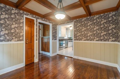 22 Circular Rd, Poughkeepsie NY 12601-4635 exterior