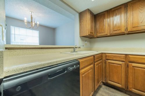 12811 Burninglog Ln, Dallas TX  75243-2118 exterior