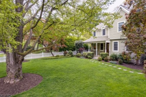 755 Fairmount Ave, Chatham Township NJ  07928-1161 exterior