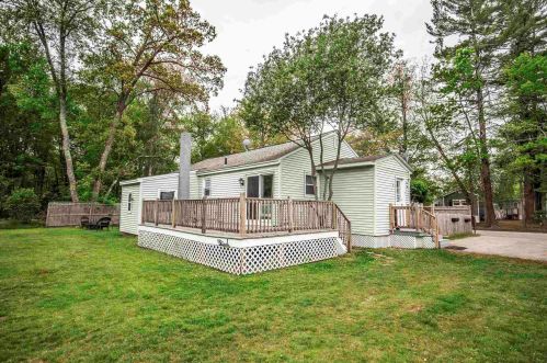 57 Granite Ave, Salem, NH 03079-3142