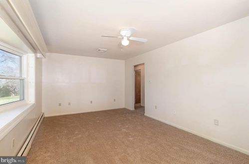 208 Orchard Rd, Rudytown, PA 17070-2838