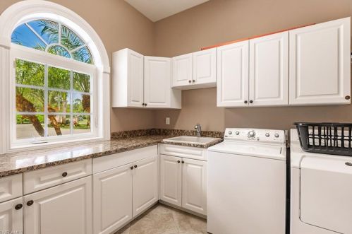 65 31 St, Naples FL 34117-3100 exterior