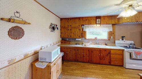 644 Henry St, Bellefontaine OH  43311-2130 exterior