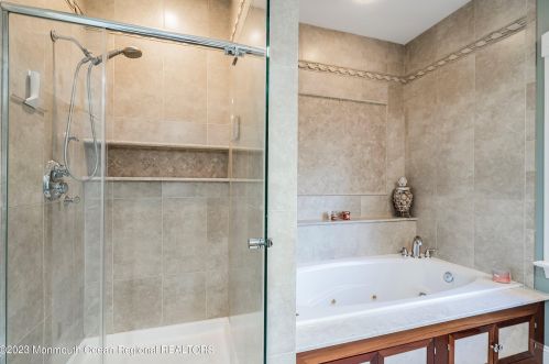 208 Virginia Dr, Bricktown NJ  08723-6521 exterior