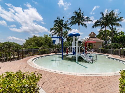 15081 Cortona Way, Naples FL  34120-0669 exterior