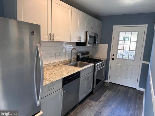 390 Ross Rd, Norristown, PA 19406-2109