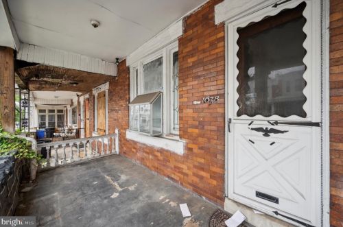 1638 Edgewood St, Philadelphia, PA 19151-3911
