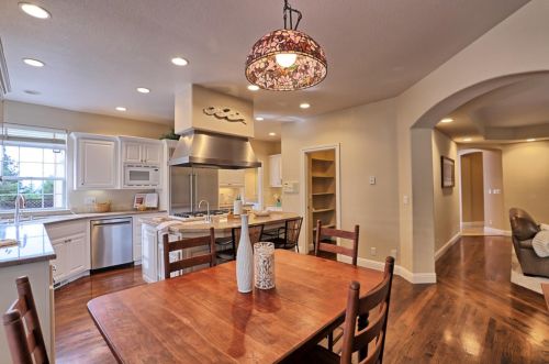 2880 Vista Del Valle, Morgan Hill CA  95037-3952 exterior