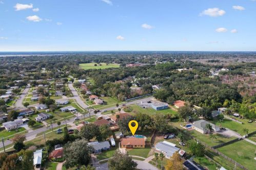 1240 Dale Dr, Titusville, FL 32796-1943