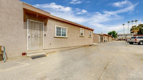 12030 Short St, Lakeside, CA 92040-5570