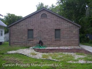 611 Laramie St, Manhattan KS  66502-5823 exterior