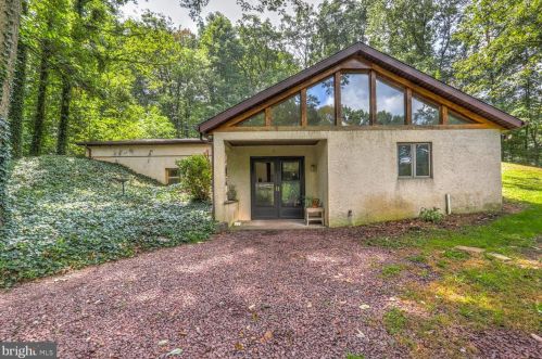 433 Shirktown Rd, Beartown, PA 17555-9709