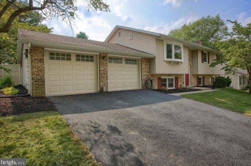 5252 Meadowbrook Dr, Navy Sup Dpt, PA 17050-6834