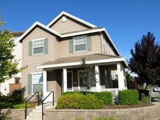 3160 Village Plaza Dr, Roseville, CA 95747-9010
