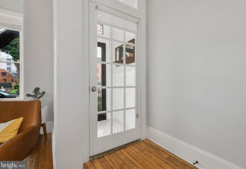 2221 13th St, Washington, DC 20018-1121