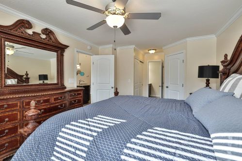 2485 Rolling Hills Dr, Covington KY  41017-5149 exterior