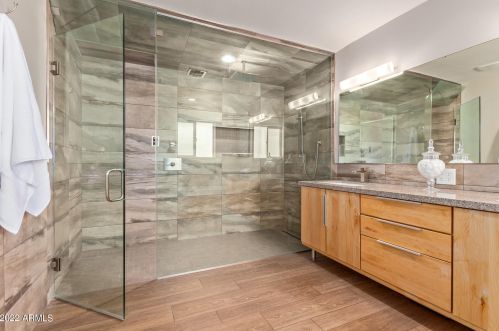 6507 Paradise Dr, Scottsdale AZ 85254-5175 exterior