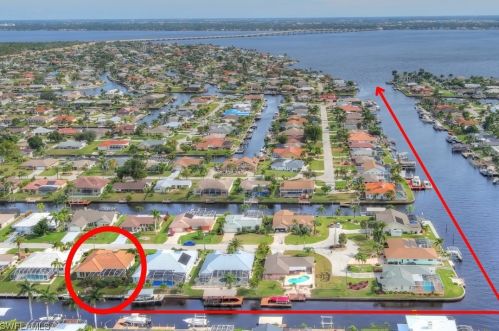 2640 19th Pl, Cape Coral, FL 33904-3225