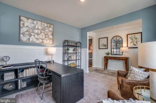 137 Winifred Dr, Hanover PA  17331 exterior