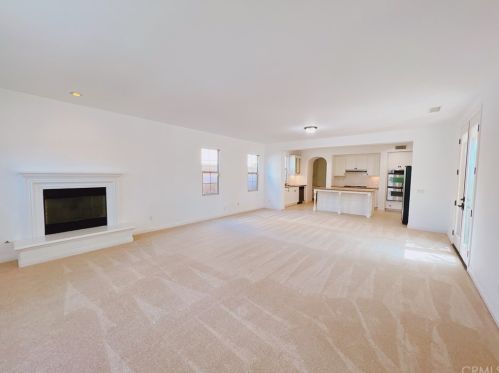 3027 Hampton Way, Ontario CA  91761-2631 exterior