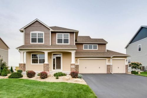 3613 Karner Dr, Prior Lake, MN 55379-8125