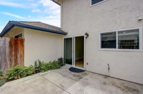 3443 Los Mochis Way, Oceanside CA  92056-4751 exterior