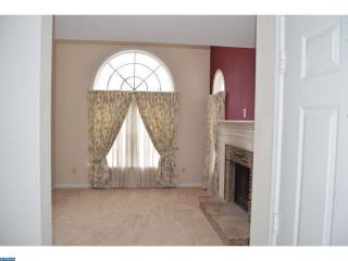 706 Radcliffe Ct, Newtown Square PA  19073-1047 exterior