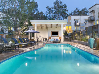 137 Riviera Dr, Los Gatos CA  95032-7300 exterior