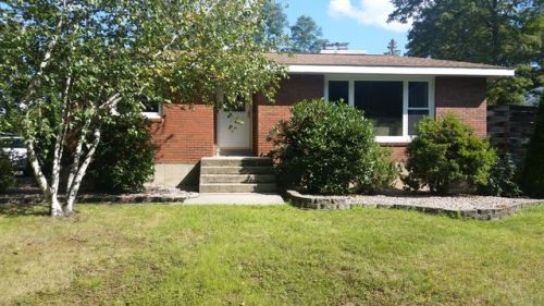 54 Lexton Dr, Farmington CT  06032-2411 exterior