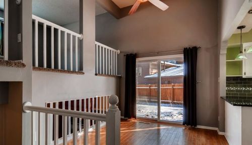 310 Little John Dr, Lino Lakes, MN 55014-1721