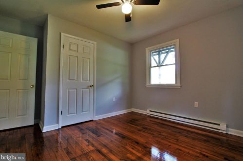 1 Old Barn Rd, Richmond National Battlefiel VA  22835-9008 exterior