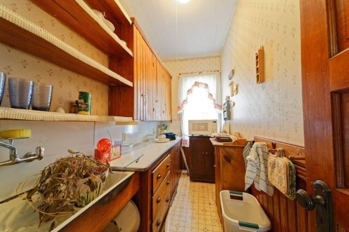 2 Spurr St, Worcester MA  01610 exterior