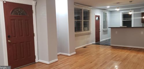 850 Longshore Ave, Philadelphia PA  19111-4423 exterior
