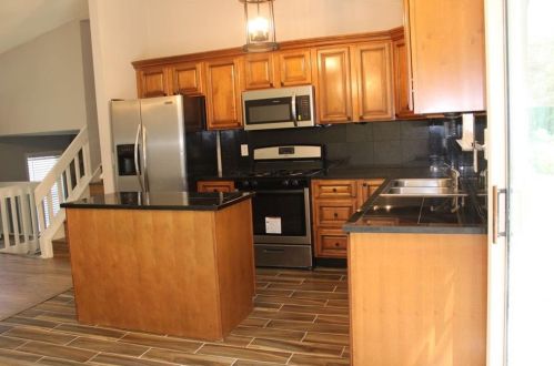 5118 Fairforest Dr, Stone Mountain GA  30088-1637 exterior