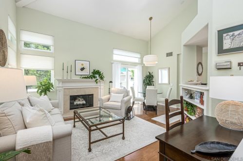 7245 Calabria Ct, San Diego, CA 92122-5536
