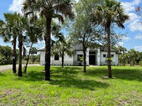3716 40th Ave, Naples, FL 34117
