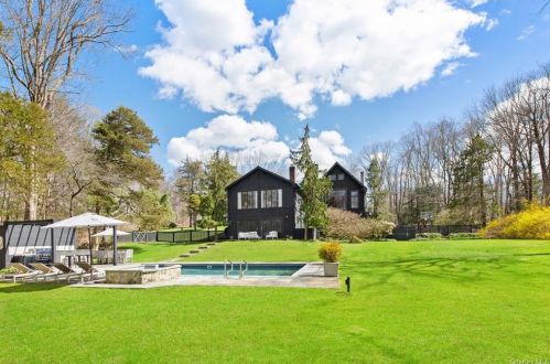 64 Pumping Station Rd, Ridgefield, CT 06877-3622