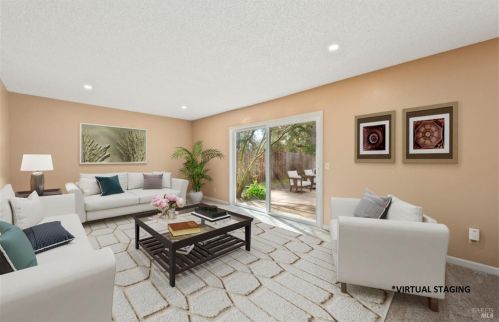 527 San Juan St, Santa Rosa CA  95409-2802 exterior