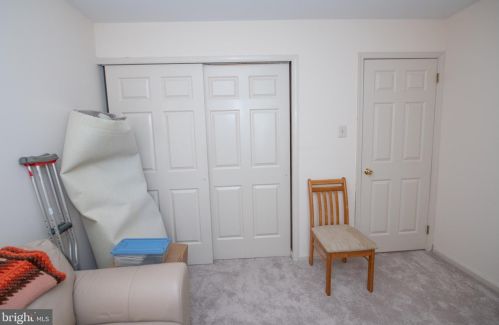 344 Independence Dr, Southampton PA  18966-2729 exterior