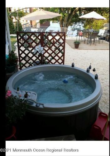 323 Lk Shr Dr, Bricktown NJ 08723-6013 exterior