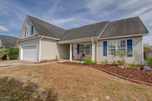 641 Walston Dr, Wilmington, NC 28412-2684