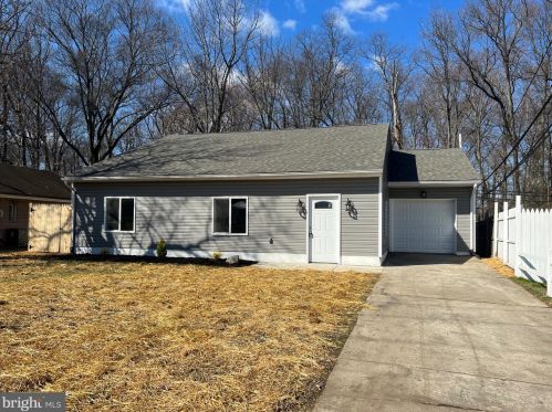 141 Bunche Blvd, Wilmington, DE 19801-5758