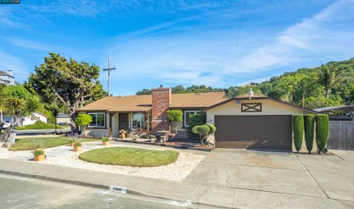 2466 Doidge Ave, Pinole, CA 94564-1009