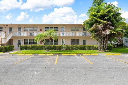 65 Northampton D, West Palm Beach, FL 33417-1735