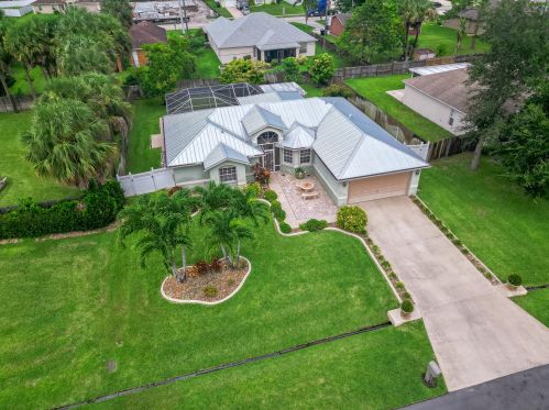 2550 Dawn St, Fort Pierce, FL 34953-7347
